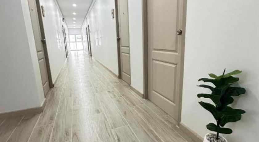 The Most Hotel Районг Екстер'єр фото